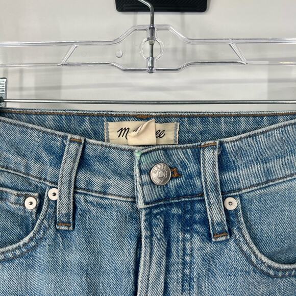 Madewell The Curvy Perfect Vintage Jeans in Coney Wash Destroyed Edition - Picture 4 of 10